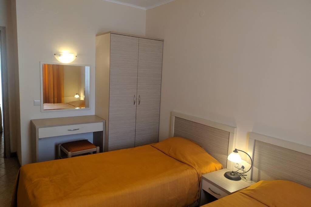 Апартаменты Royal Sun, 6 People, 600 M From The Sea Солнечный берег Экстерьер фото