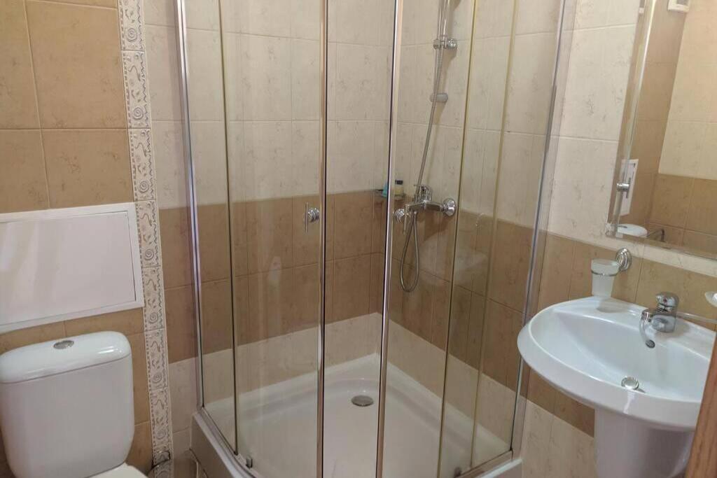 Апартаменты Royal Sun, 6 People, 600 M From The Sea Солнечный берег Экстерьер фото